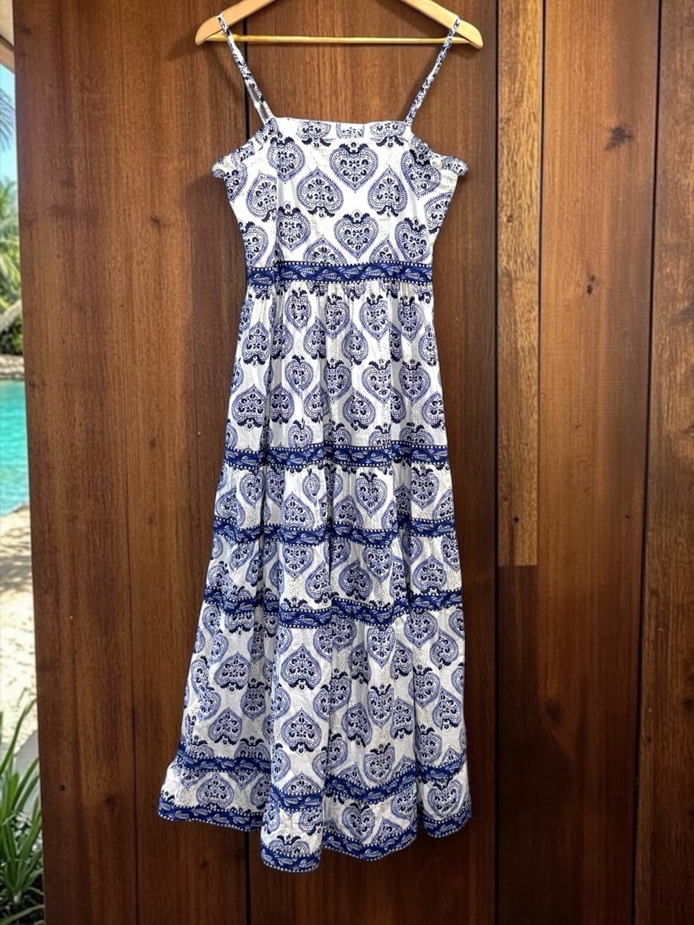 La Plage Blue and White Paisley Tiered Sleeveless Smocked Maxi Dress Size Small - Picture 2 of 5